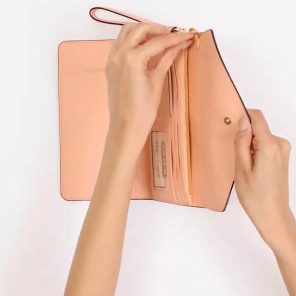 Coach mystic flower large travel wallet nwt - Picture 7 of 14